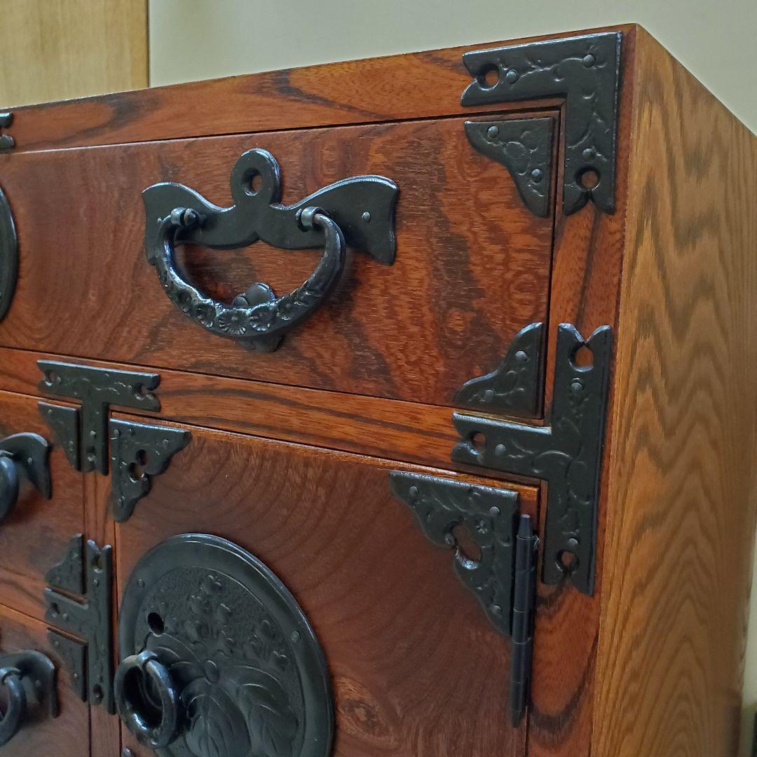 アンティーク 伝統的な船箪笥　木製箪笥 中型 引き出し