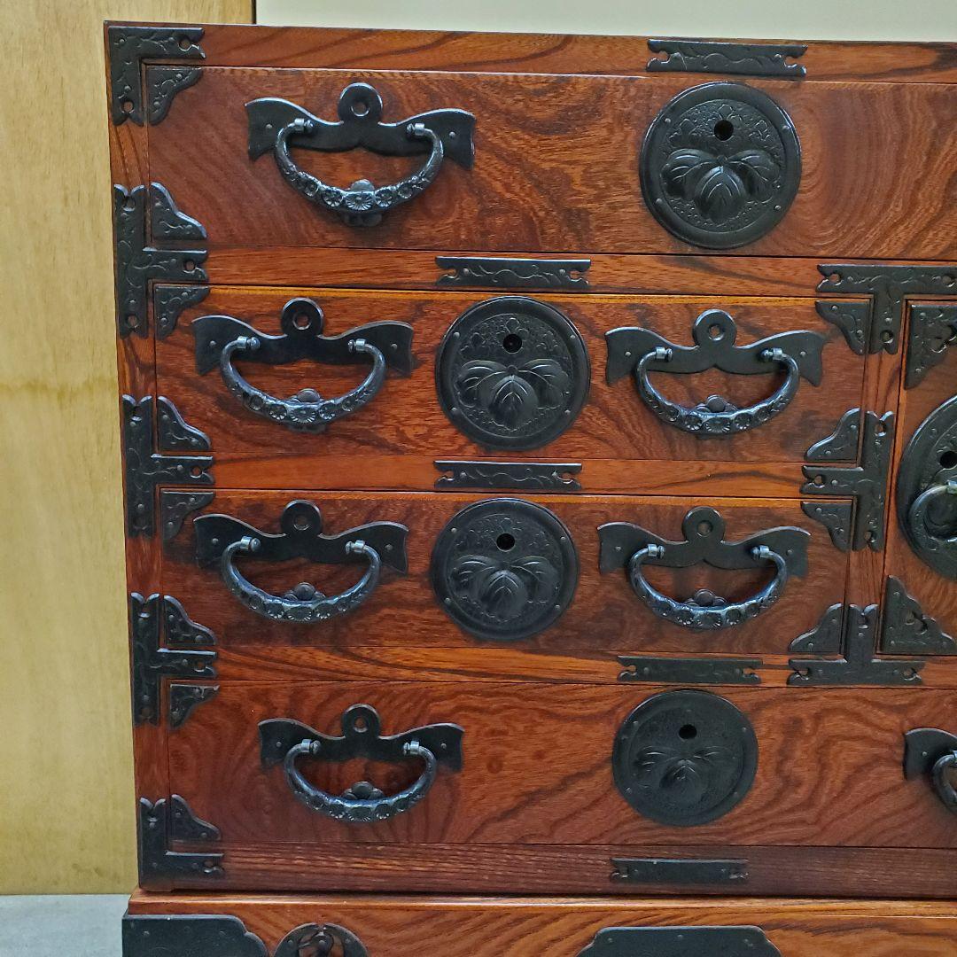 アンティーク 伝統的な船箪笥　木製箪笥 中型 引き出し