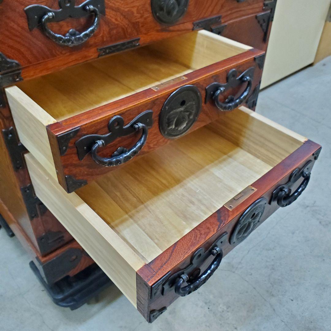 アンティーク 伝統的な船箪笥　木製箪笥 中型 引き出し