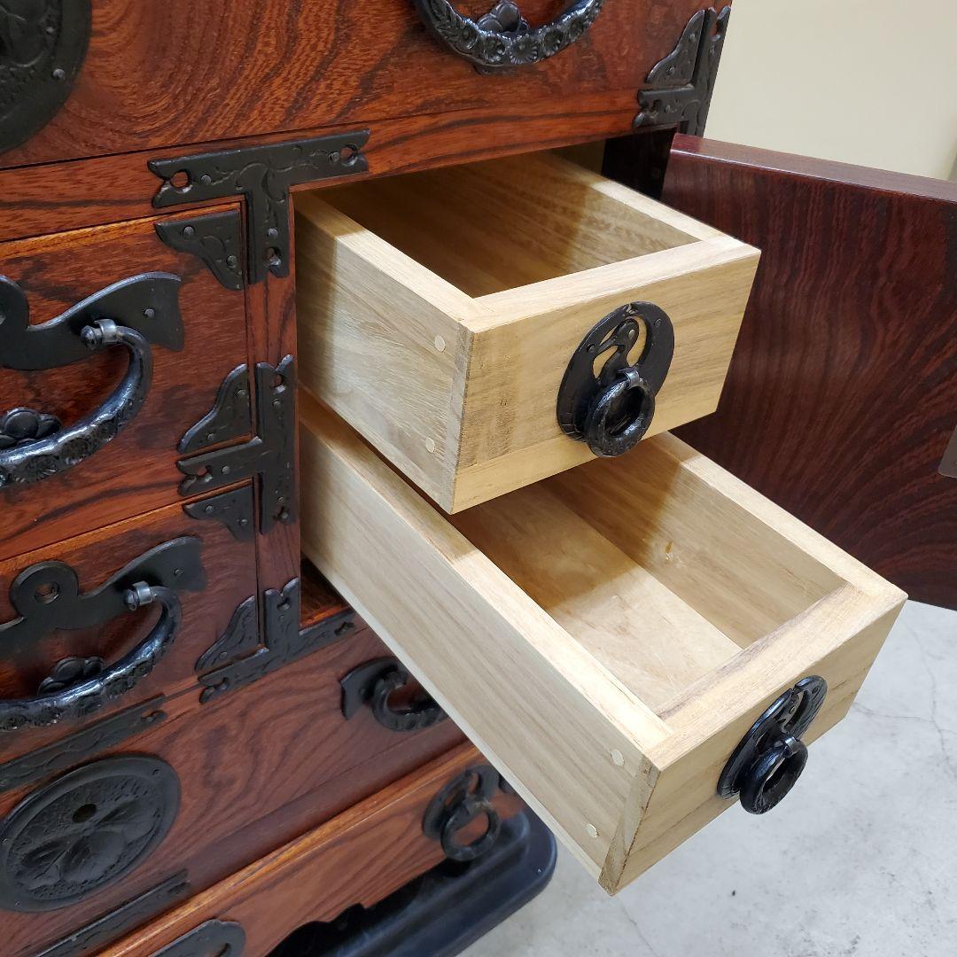 アンティーク 伝統的な船箪笥　木製箪笥 中型 引き出し