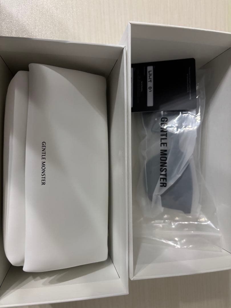 小物 GENTLE MONSTER LILIT 01