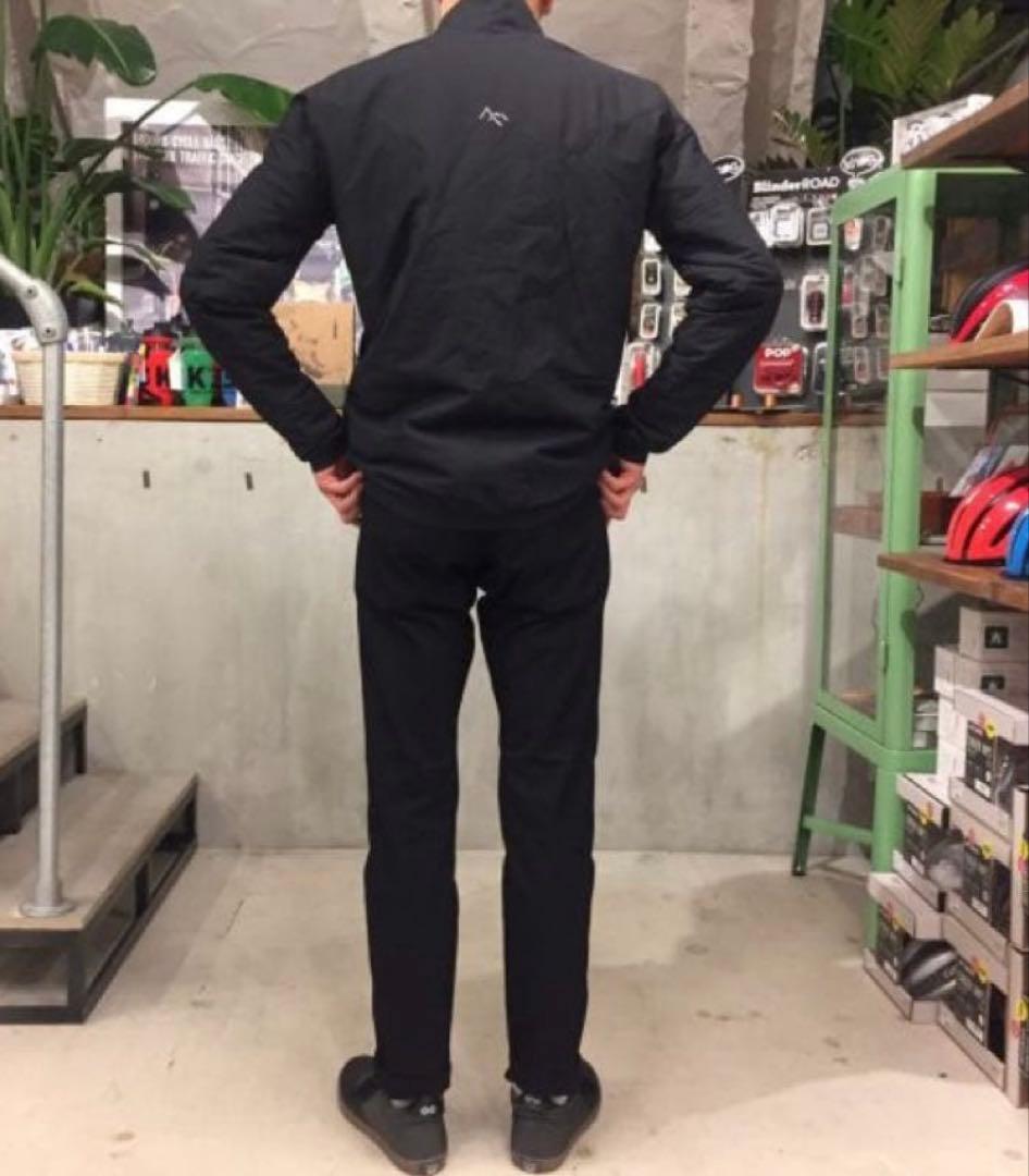 新品同様！7MESH OUTFLOW JKT ブラック　S 高性能サイクルウェア