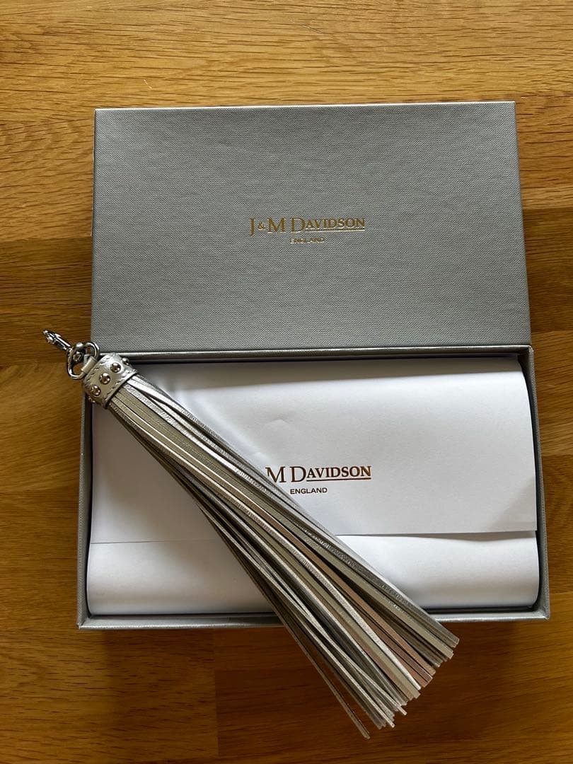 j&m davidson スタッズ付きフリンジチャーム　タッセル　シルバー