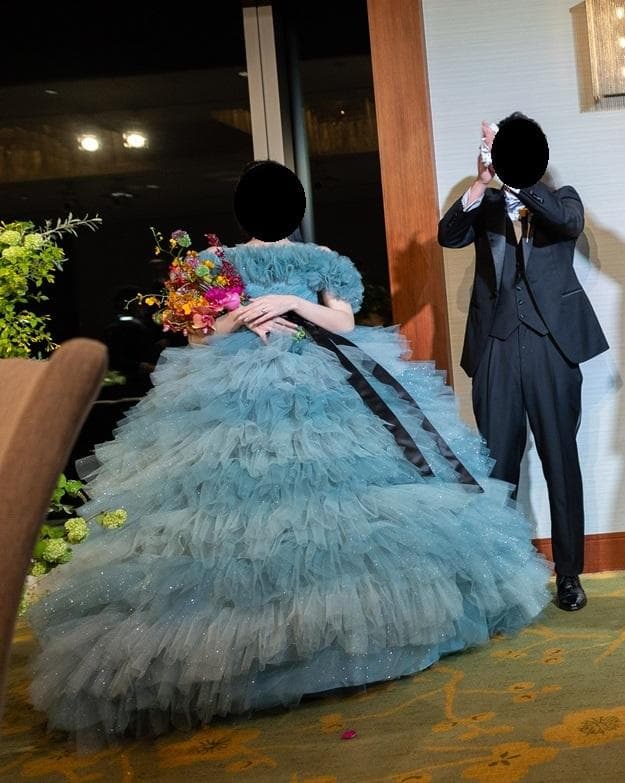 【すみさん専用】YNS WEDDING 青いフリルのウェディングドレス