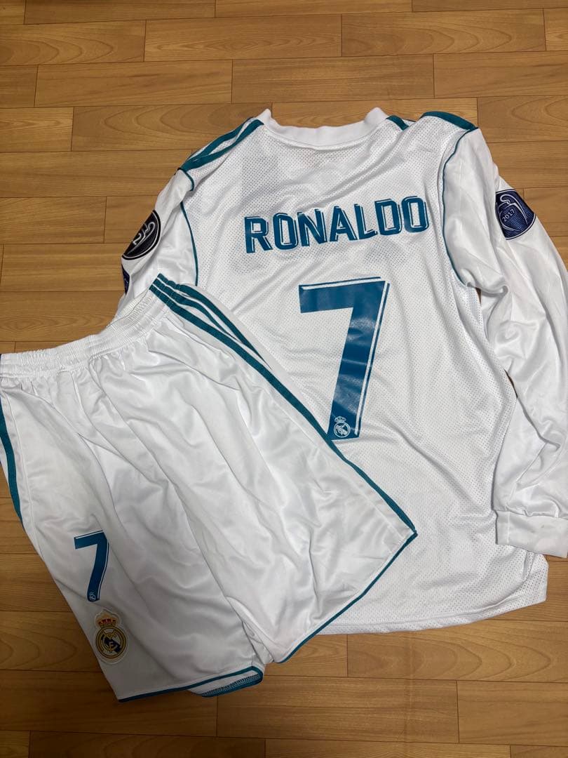 は*ん様 レアル・マドリード クリスティアーノ・ロナウド　長袖ユニフォーム