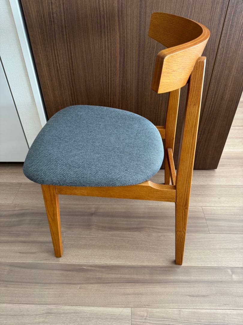 UNICO(ウニコ) TOVE(トーヴ)シリーズ ダイニングチェア　ネイビー④