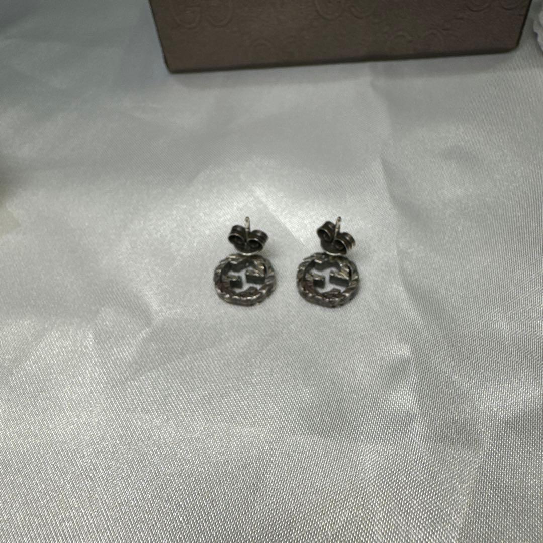 GUCCI インターロッキング　ピアス