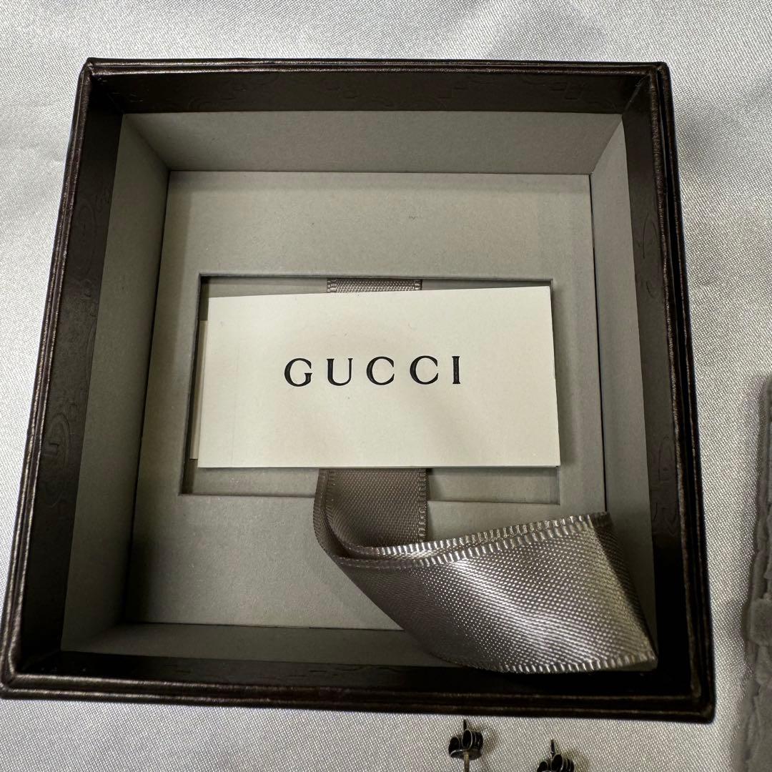 GUCCI インターロッキング　ピアス