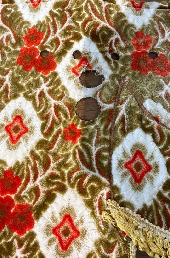 日野17プロフィア用　大花束オレンジ ダッシュマット、ハンドル、サイドピラー