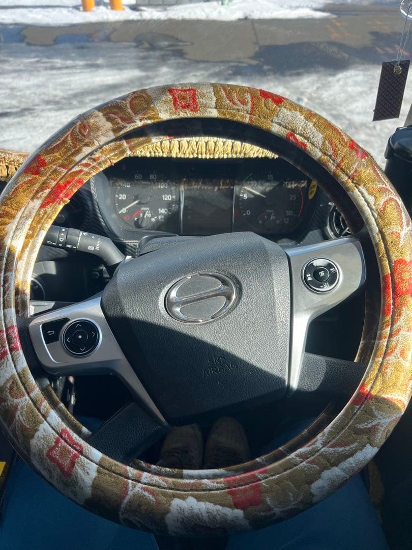 日野17プロフィア用　大花束オレンジ ダッシュマット、ハンドル、サイドピラー