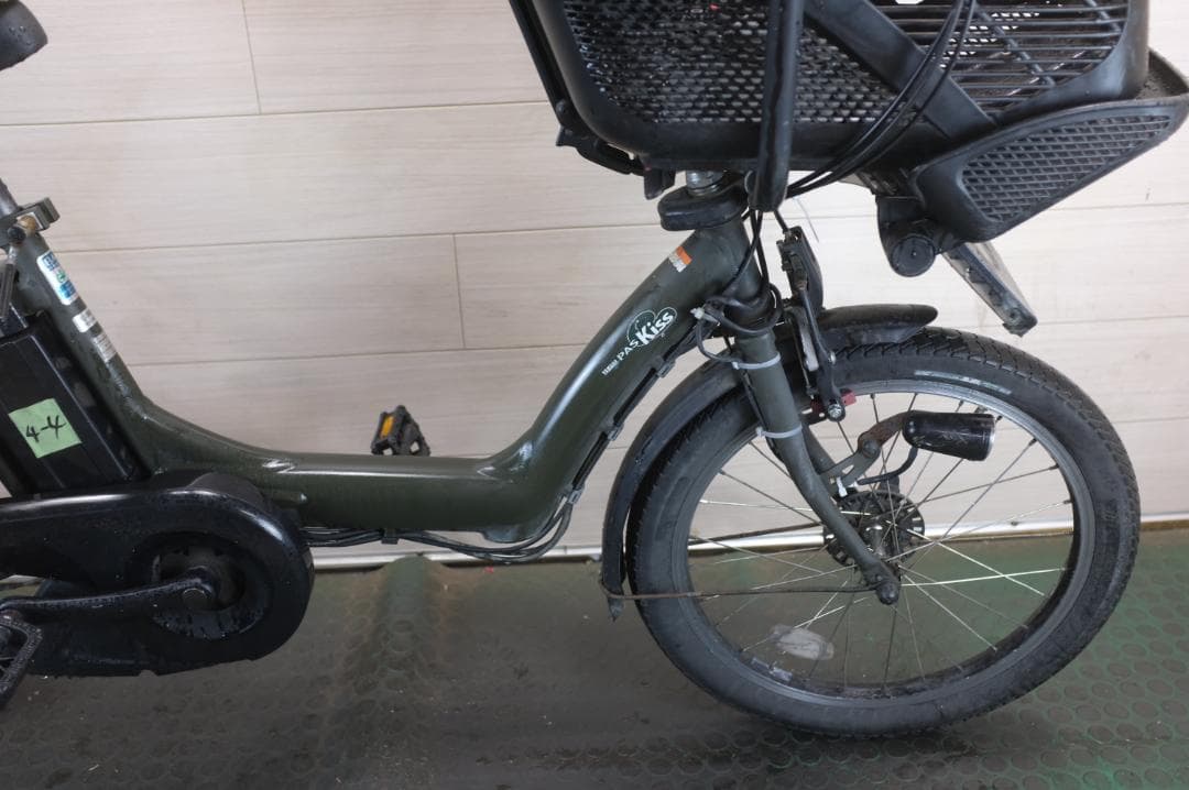 電動自転車 ヤマハパスKISS　 20インチ 3段（新品8.9Ah）　充電器有