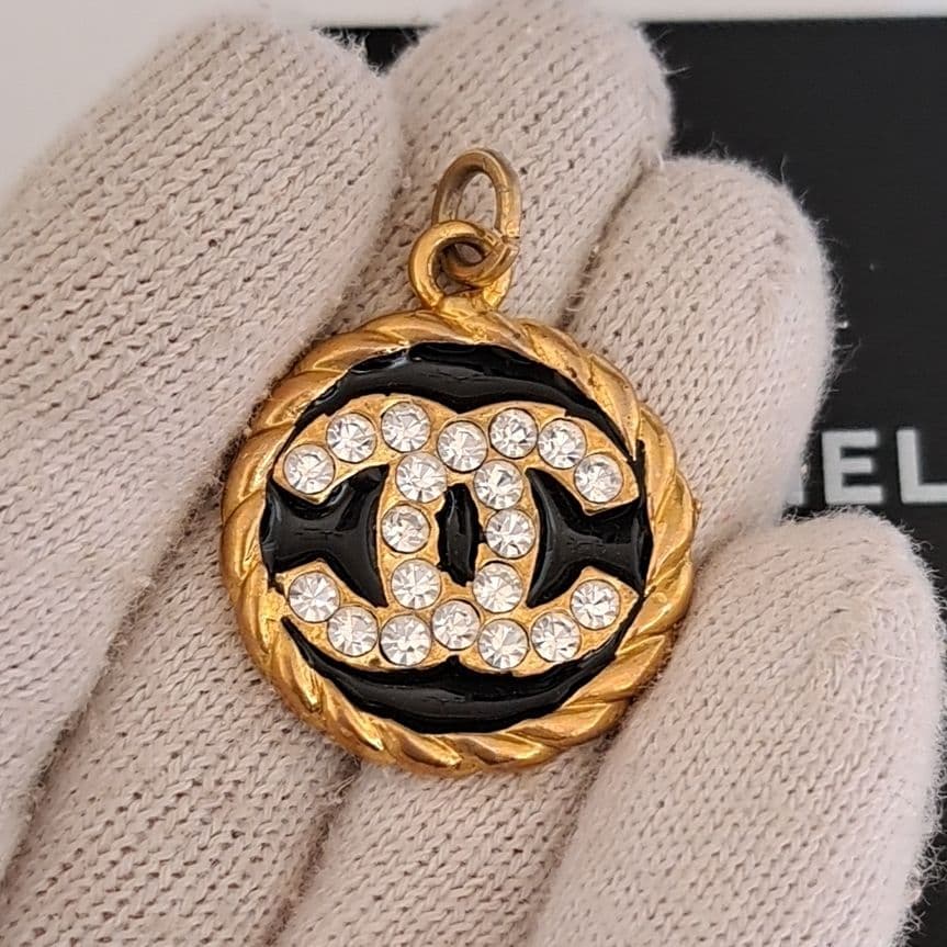 シャネル ネックレストップ ラインストーン ココマーク ゴールド美品