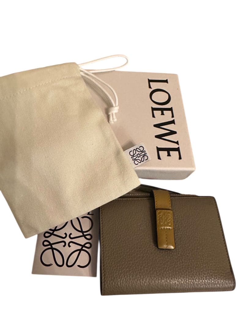 LOEWE コンパクトジップウォレット　ロエベ　財布『正規品』箱付き