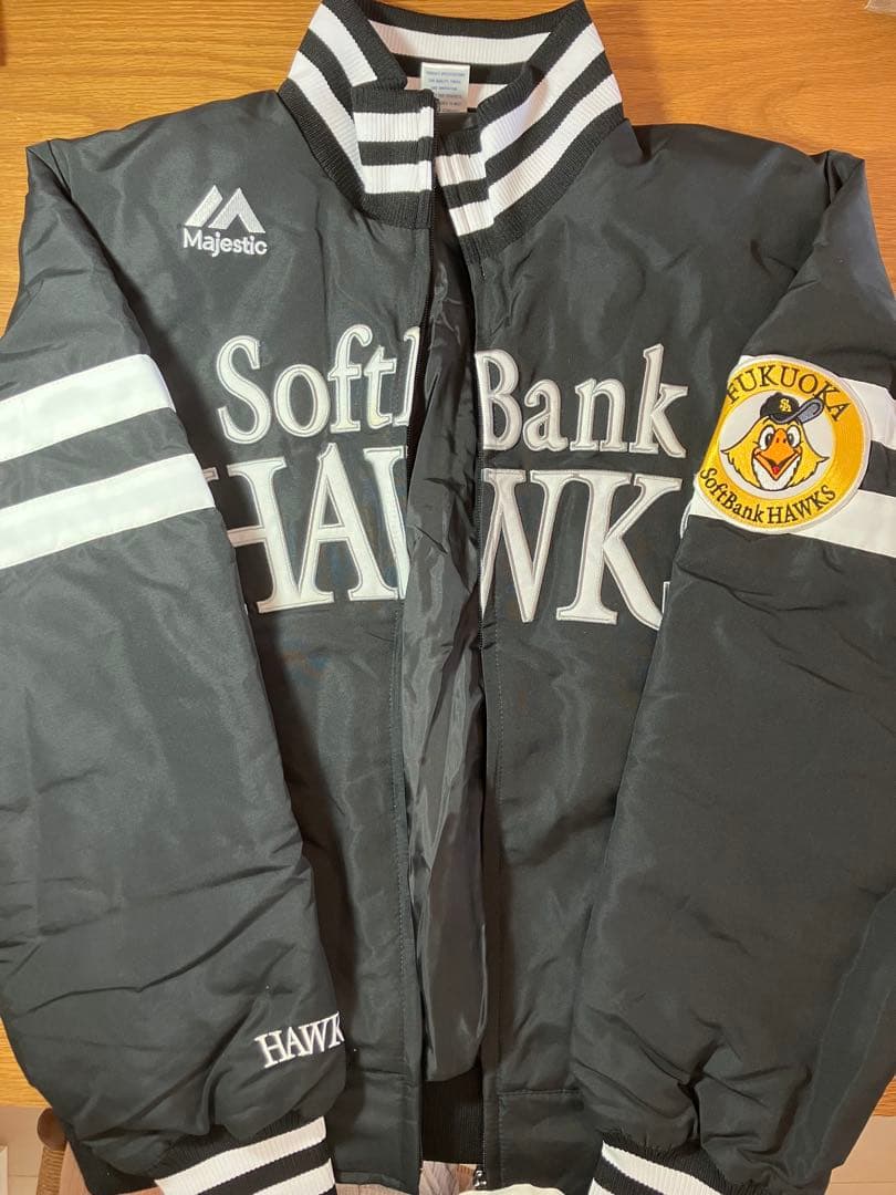 【新品・未使用】マジェスティック　ソフトバンクホークス　スタジアムジャンパー　S