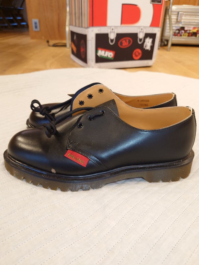 ナ*カ様 デッド 超レア Dr. Martens 3ホール ポストマンシューズ