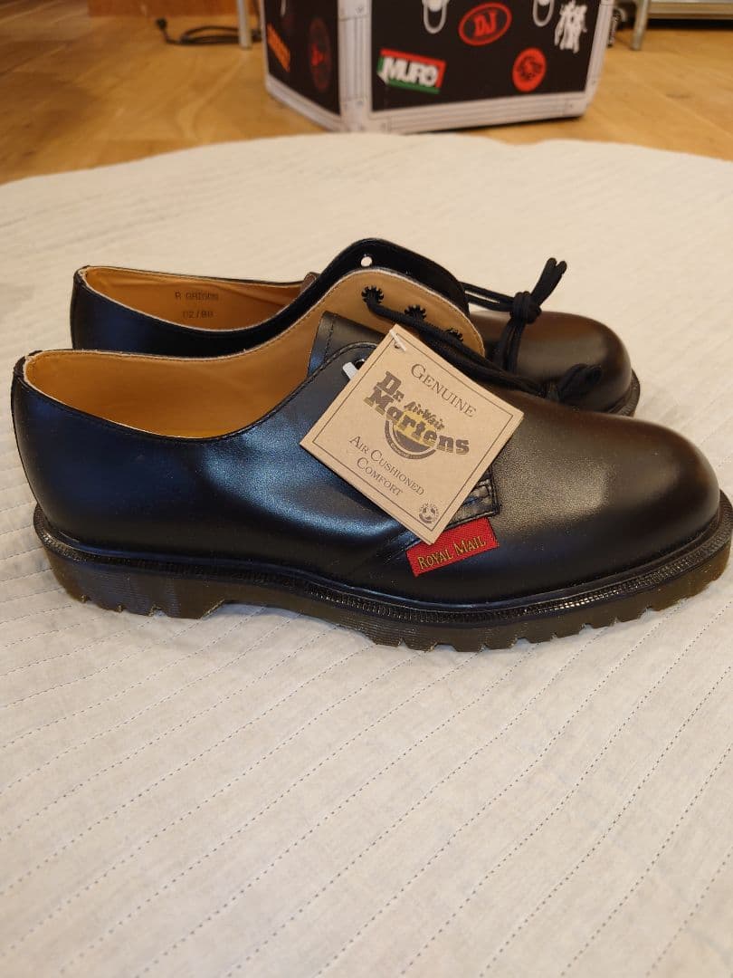ナ*カ様 デッド 超レア Dr. Martens 3ホール ポストマンシューズ