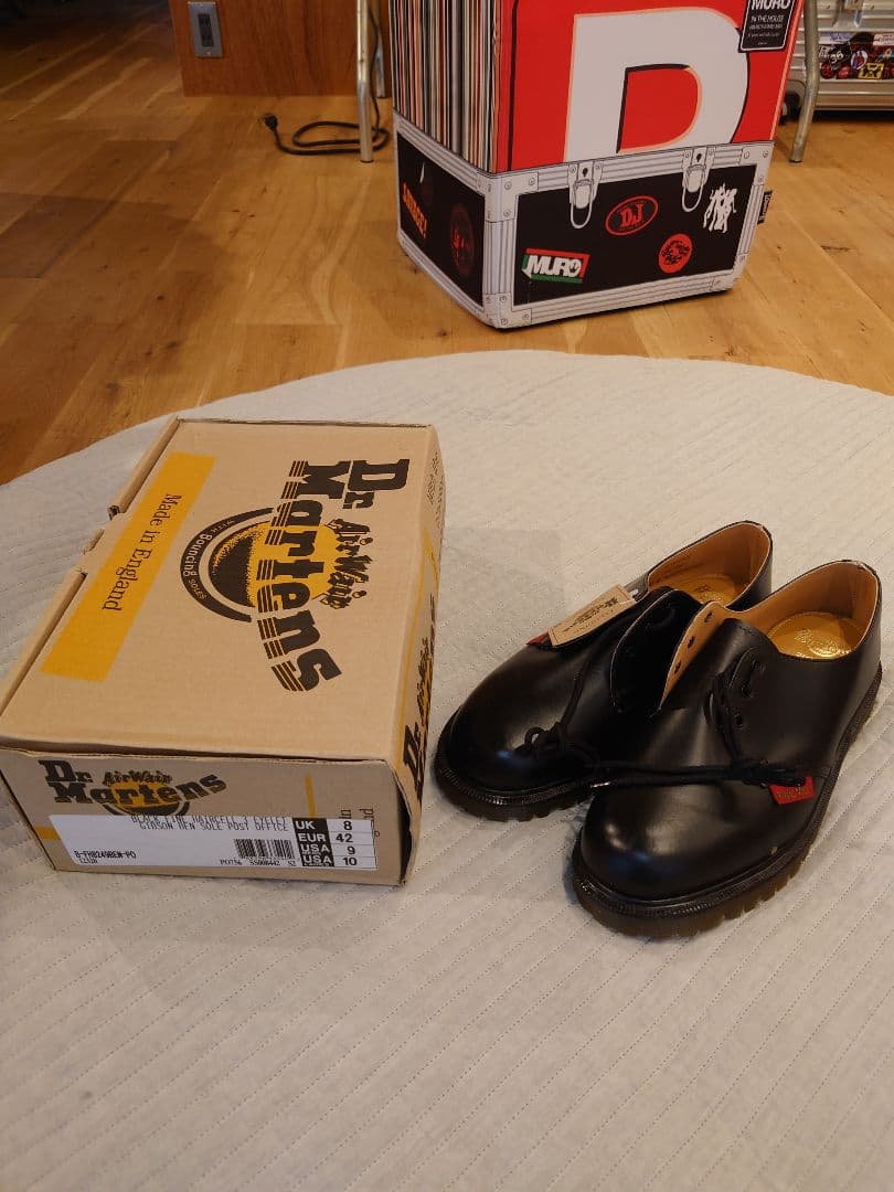 ナ*カ様 デッド 超レア Dr. Martens 3ホール ポストマンシューズ