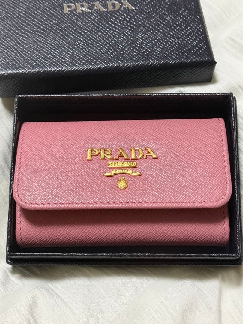 PRADA ピンク キーケース 4連 箱付き