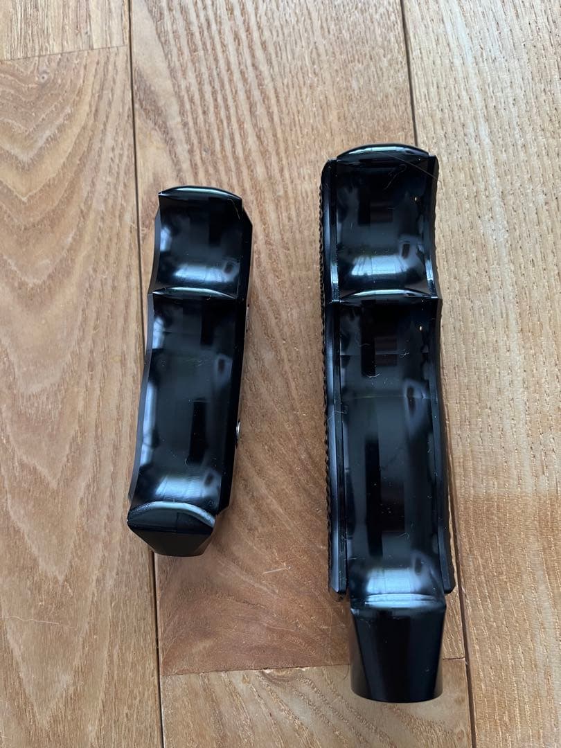 jkラングラー前期3.8Lモデル用B&M シフターグリップ 2個セット 黒