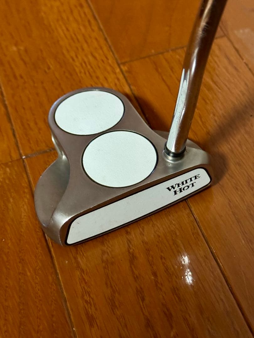 Odyssey White Hot 2-Ballオデッセイホワイトホット2ボール