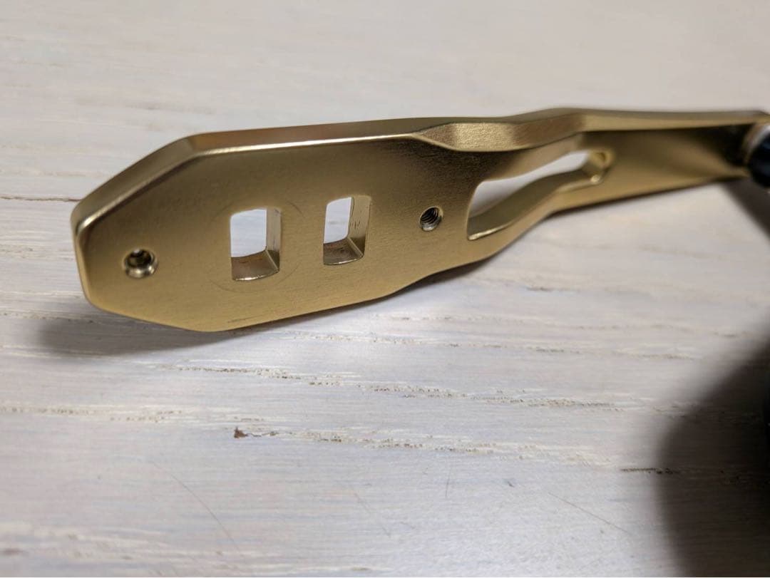 ソルティガIC 300H-SJ 純正ハンドル