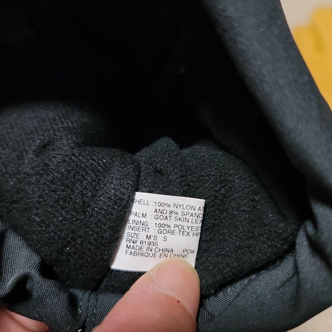 未使用品  GORE-TEX 　グローブ メンズS