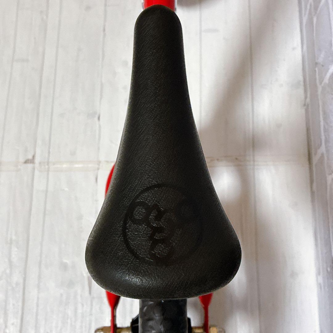 ストライダー　STRIDER スポーツモデル　レッド　12インチ ST-S4