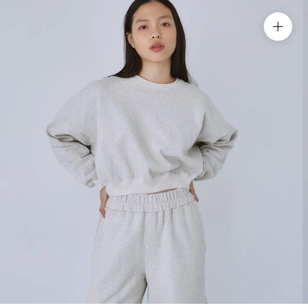 シールームリン　グレー クロップドスウェット