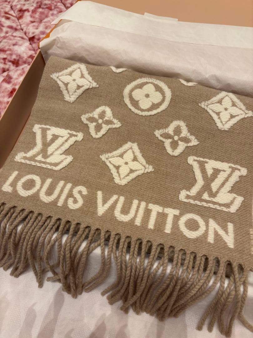 入手困難　マフラー・LV 3D ルイヴィトン