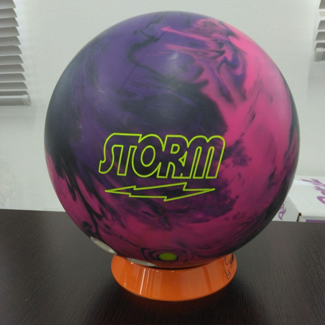 ボウリングボール