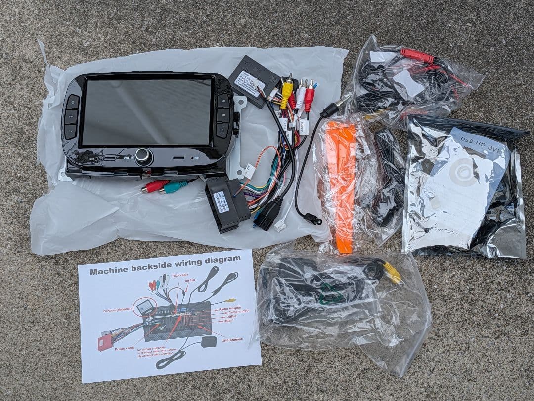 新品！FIAT ABARTH 500 595 ディスプレイオーディオキット