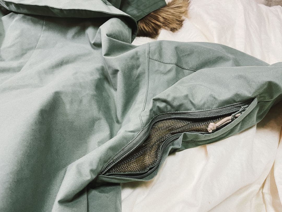 美品　BURTON スキー　スノーボード　ZENANA JACKET S