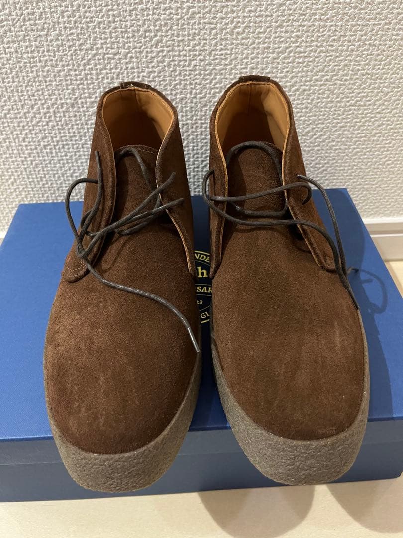 SANDERS ブリット チャッカ ブラック スエード GB7 US8/26cm