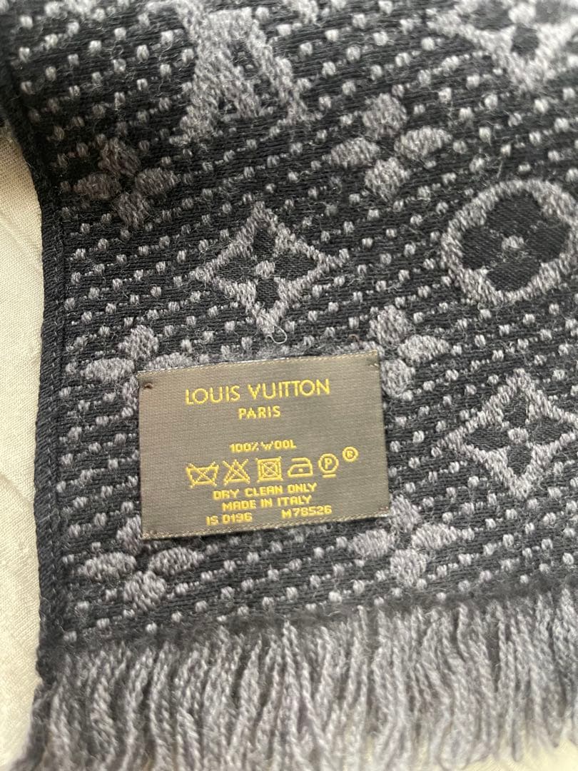 LOUIS VUITTON モノグラム　クラシック　マフラー