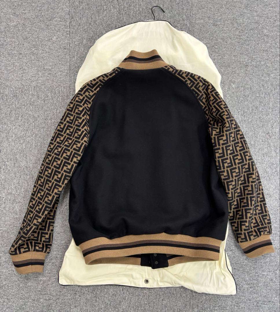 Fendi スタジャン 黒/茶色　XL