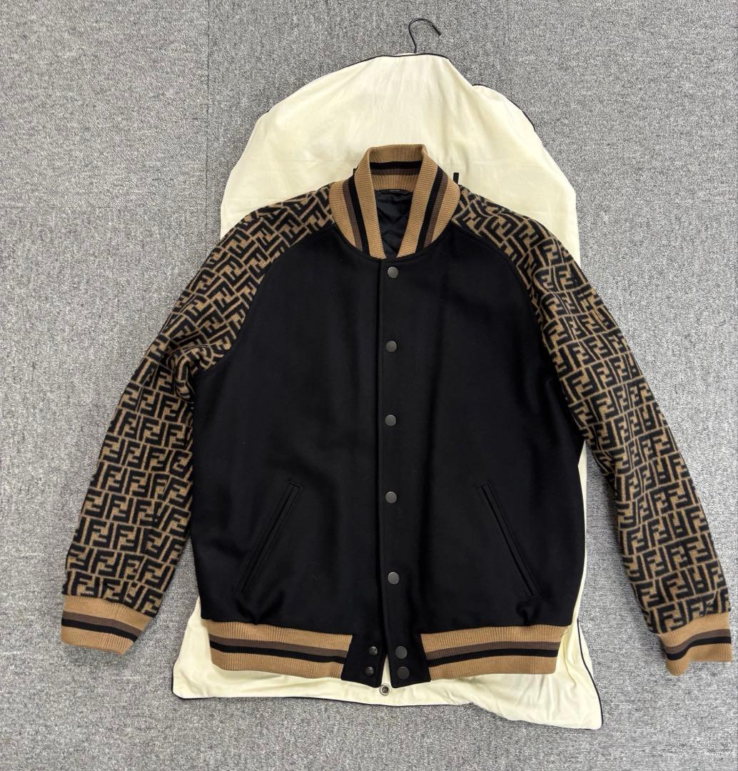 Fendi スタジャン 黒/茶色　XL