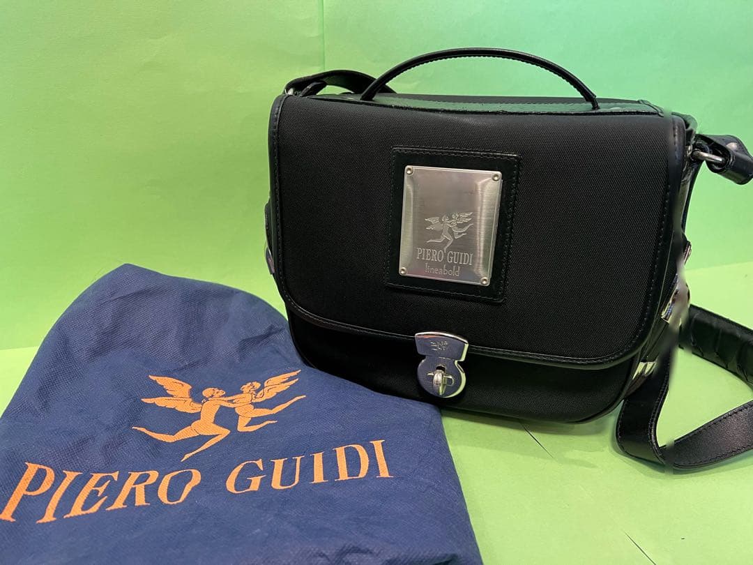 ピエログイディ　PIERO GUIDI リネアボールド ショルダーバッグ