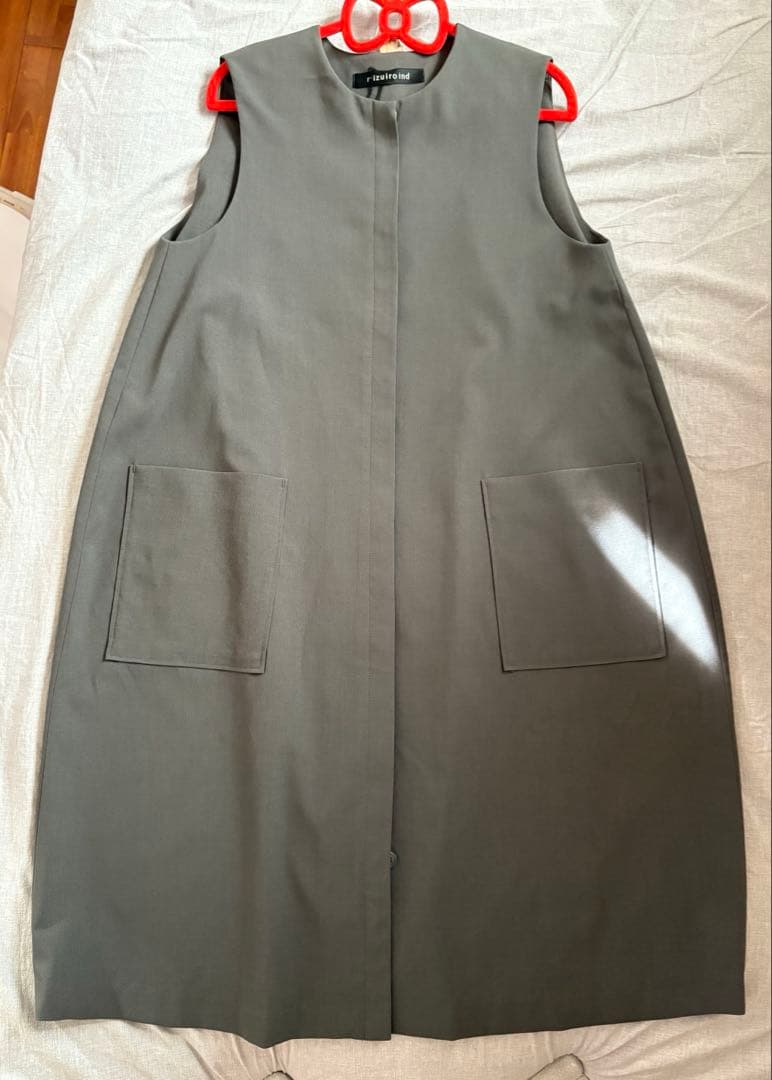 さ*ん様 新品タグつき ミズイロインド mizuiro ind グレー ジレ　ベ