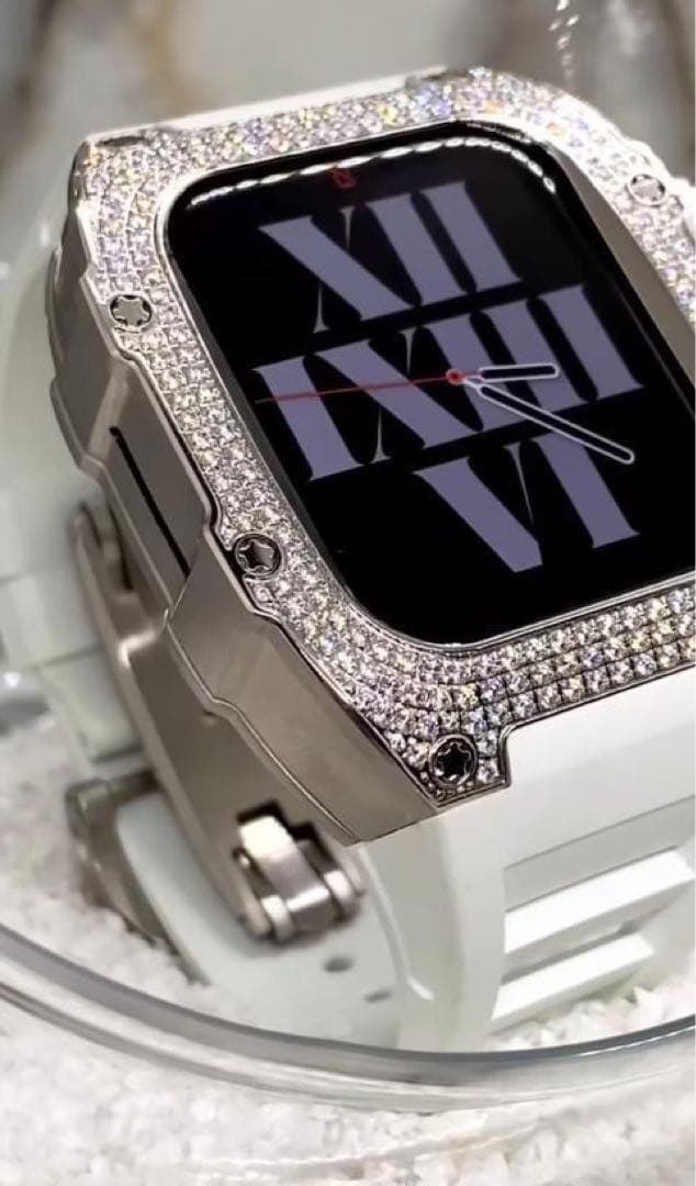 アップルウォッチ ケース ゴールデンコンセプト /キュービックジルコニア