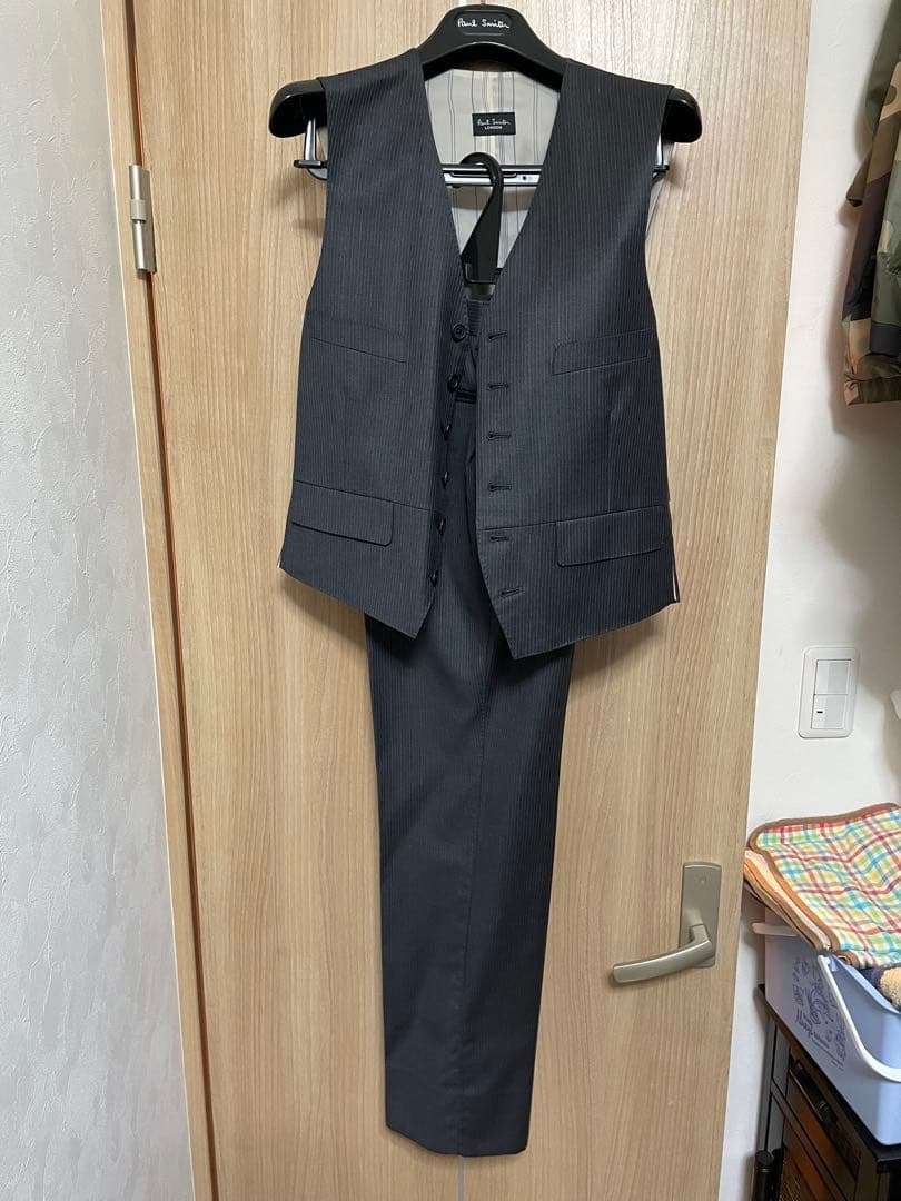 グレー スリーピーススーツ ウール混紡