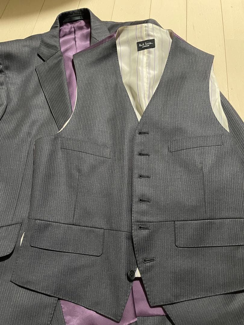 グレー スリーピーススーツ ウール混紡