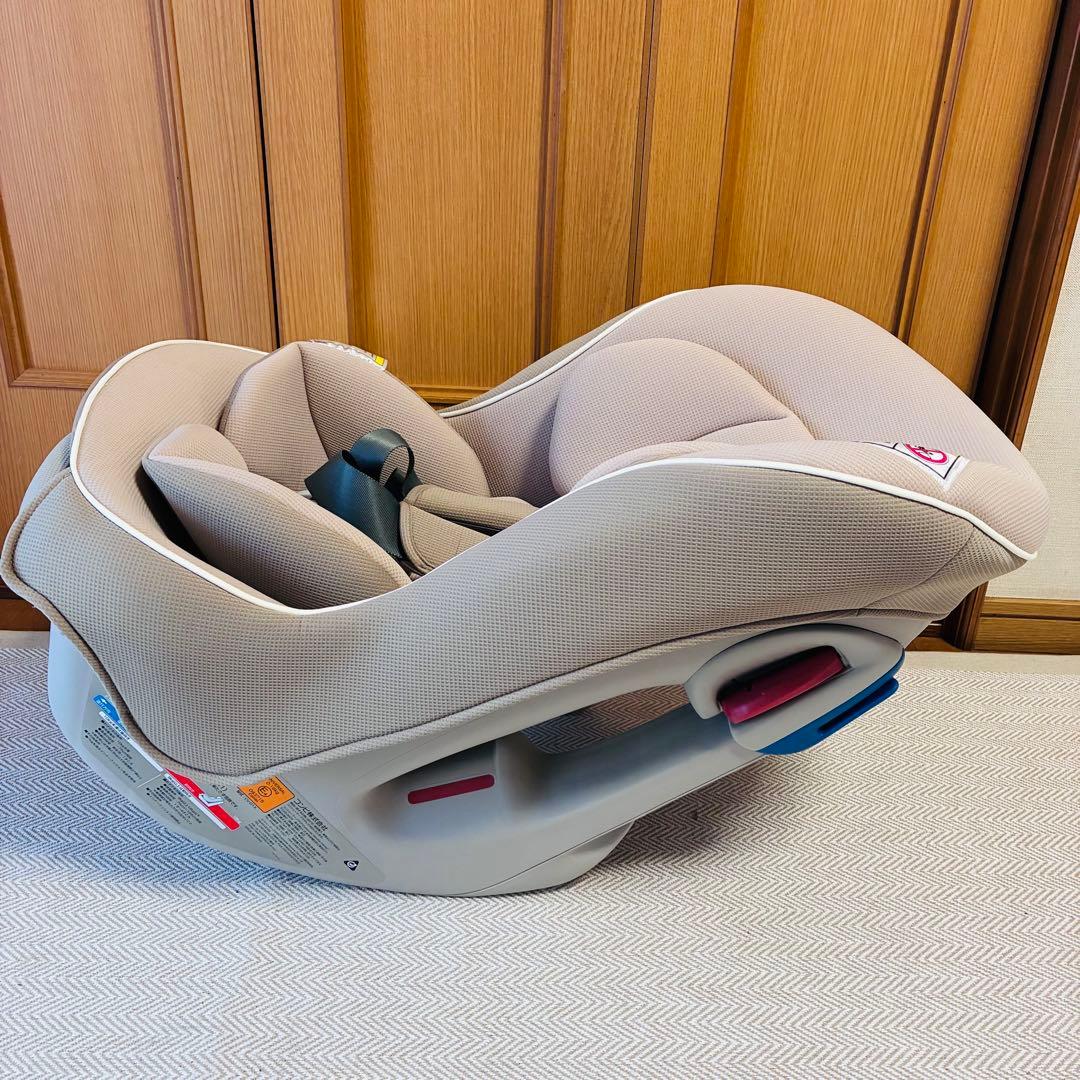 【極美品】combi チャイルドシートコッコロ S UX ヘーゼルナッツ 新生児