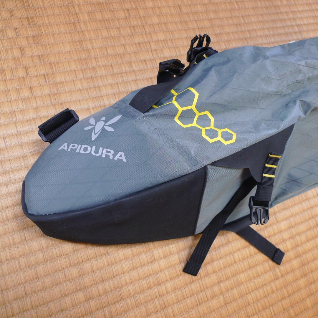 サドルバック　APIDURA　SADDLE BAG　コンパクト　11L　グレー色
