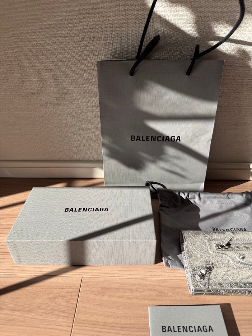 む*ん様 BALENCIAGA Le City マネー ロングウォレット シルバ