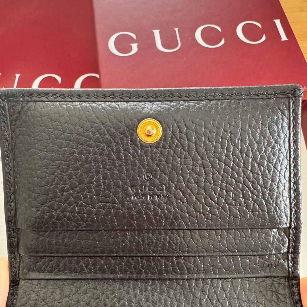 ダブルG カードケース ウォレット（＆紙幣入れ付き）　GUCCI