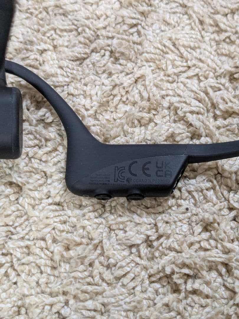 SHOKZ OpenComm2 骨伝導イヤホン