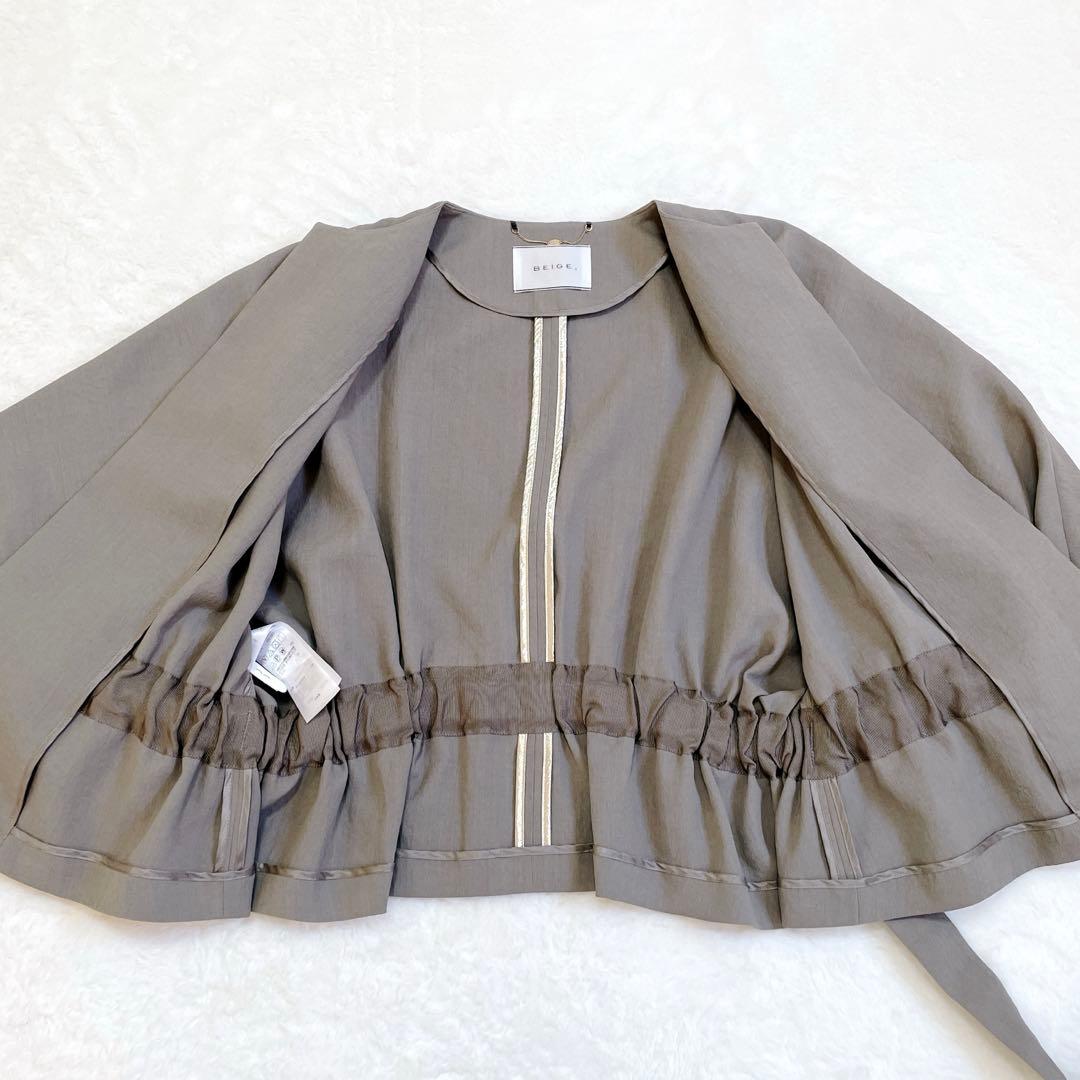 【美品】BEIGE, ベイジ　ノーカラージャケット 4 カーキ