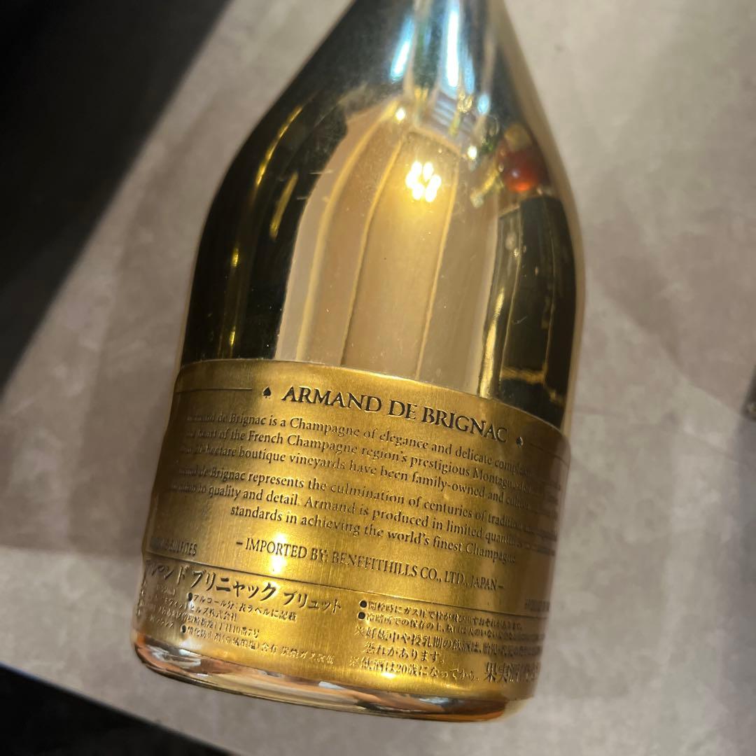 アルマンド　Armand de Brignac Brut Gold シャンパン