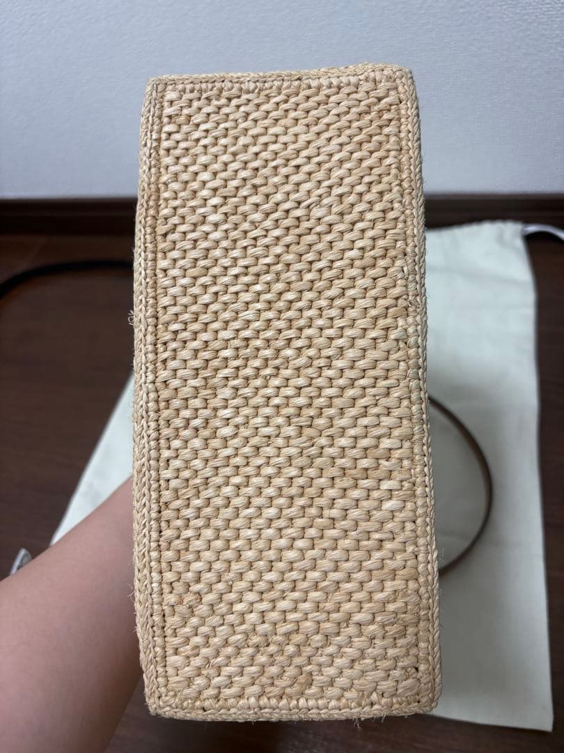 60%オフ‼️LOEWEロエベ　フォントトートスモール　ラフィア　カゴバッグ