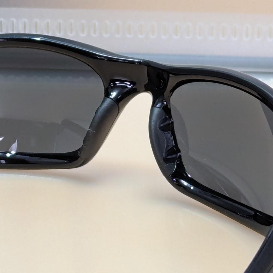 小物 OAKLEY Straight jacket